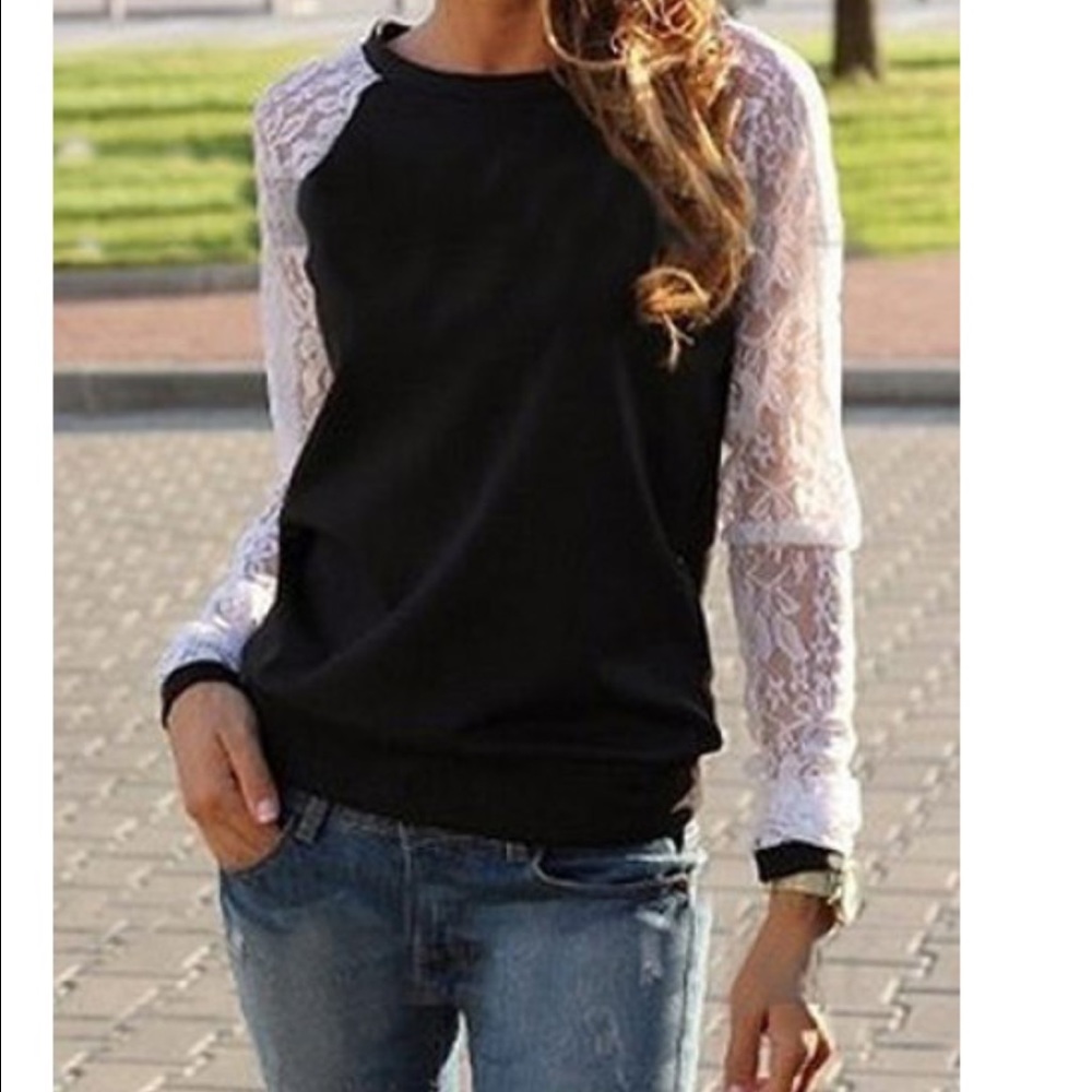 Round neck lace long sleeve top